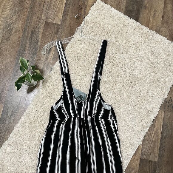 Wild Fable XS Black White Striped Plunge V Neck Layering Wide Leg Jumpsuit NWT - Picture 7 of 9